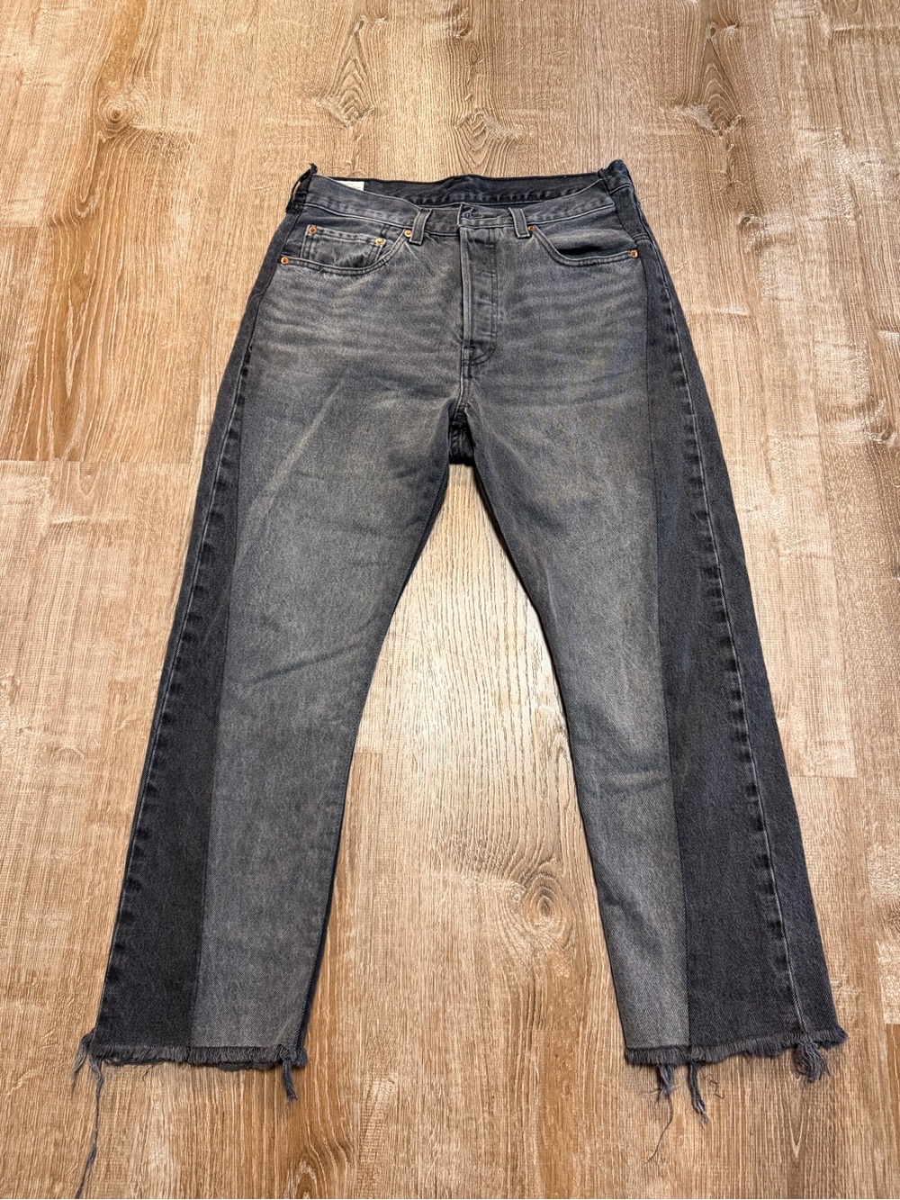 Levi’s 501 Women’s Jeans W30 L30 Black Charcoal 100% Cotton Raw Hem Water<Less
